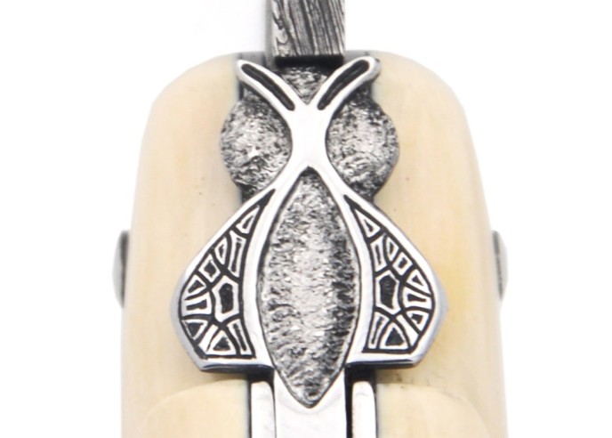 Laguiole folding knife 12 cm, central bolster in meteorite, Damascus mosaic blade with a white mammoth ivory handle