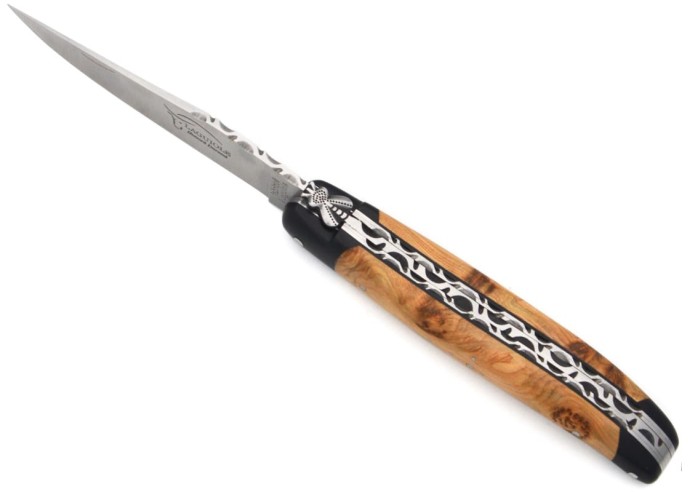 Laguiole 12 cm, Doppelplatinen und Klinge ziseliert, Olivenholz mit schwarz Vulkanfiber