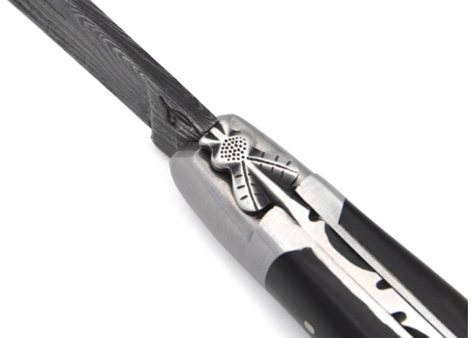 Laguiole 12 cm, abeille classique n°2, lame damas, manche en ébène