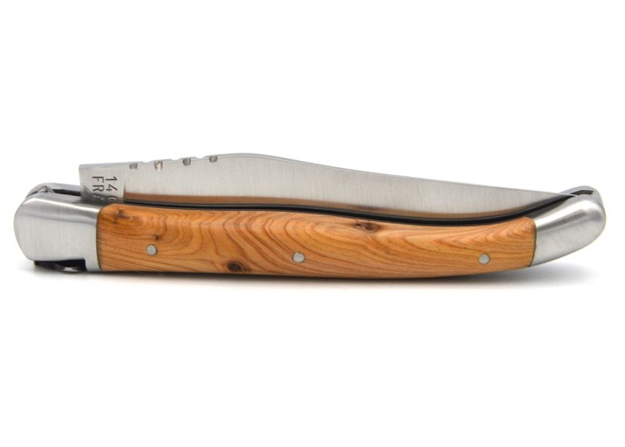 Laguiole pliant, 11 cm, abeille ciselée au burin, manche en genévrier, mitres inox mat