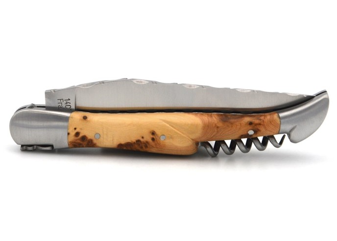 Laguiole pliant 12 cm, tire-bouchon, ciselé dessus-dessous, genévrier