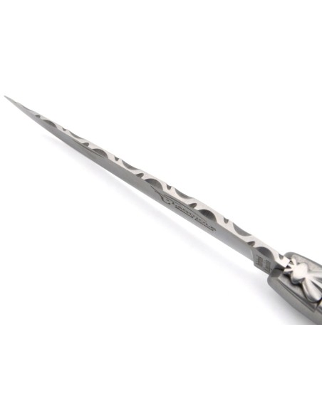 Laguiole pliant 12 cm, tire-bouchon, ciselé dessus-dessous, genévrier