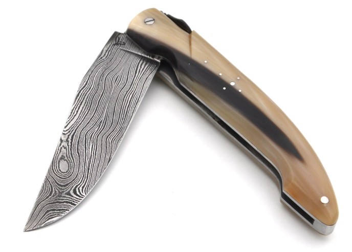 Laguiole-Jagdmesser, Damast Klinge, 13cm, Voller Griff aus Hornspitze