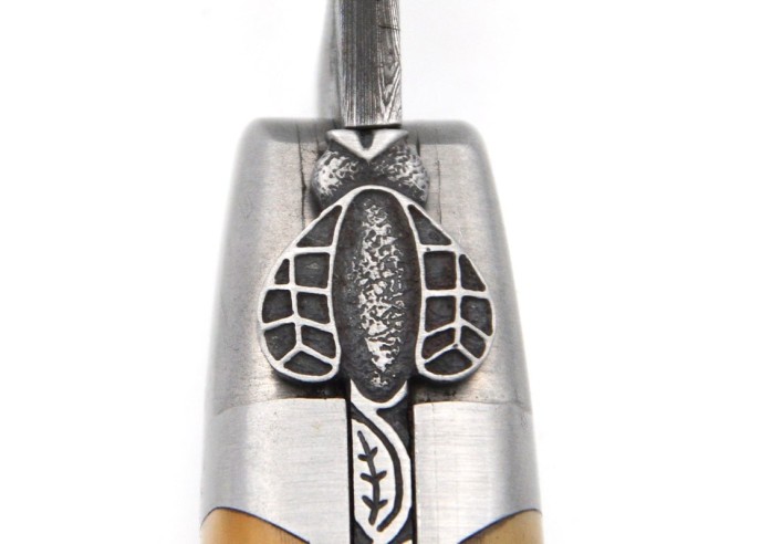 laguiole 12cm damast klinge biene und feder mit meissel handziseliert griff aus hornspitze