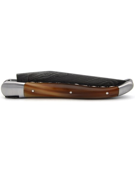 laguiole pliant 12cm lame damas sauvage abeille et ressort ciseles burin manche en pointe de corne claire
