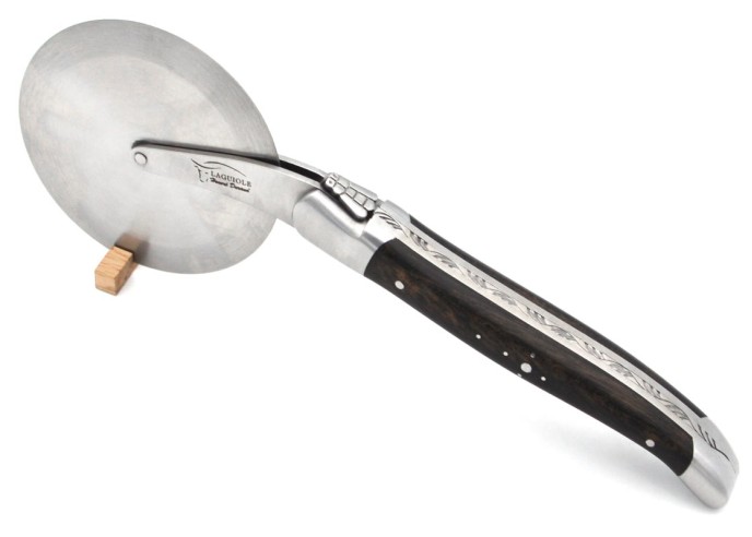 Roulette à pizza de Laguiole, manche en ébène, finition inox mat