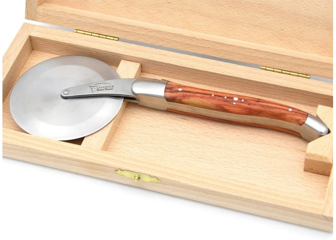 Roulette à pizza de Laguiole, manche bois de rose, finition inox mat