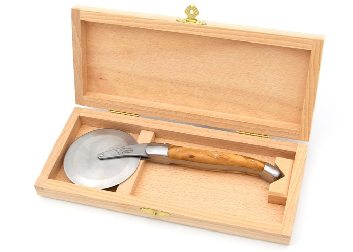Roulette à pizza de Laguiole, manche bois d'olivier, finition inox mat