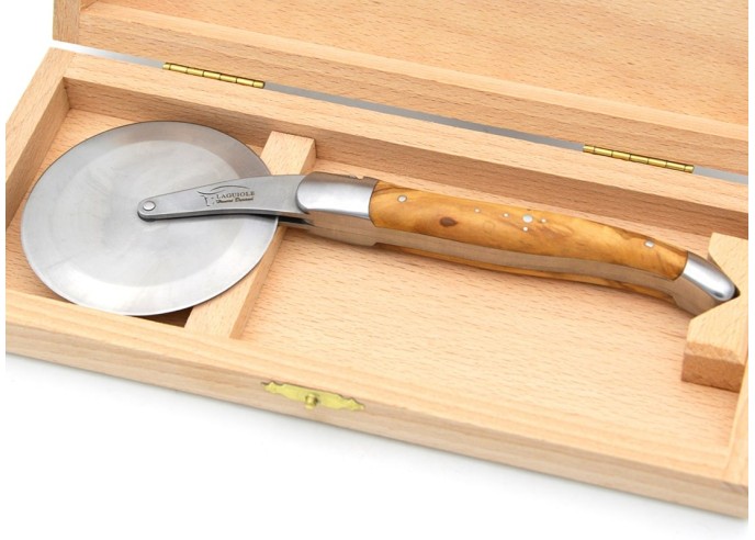 Roulette à pizza de Laguiole, manche bois d'olivier, finition inox mat