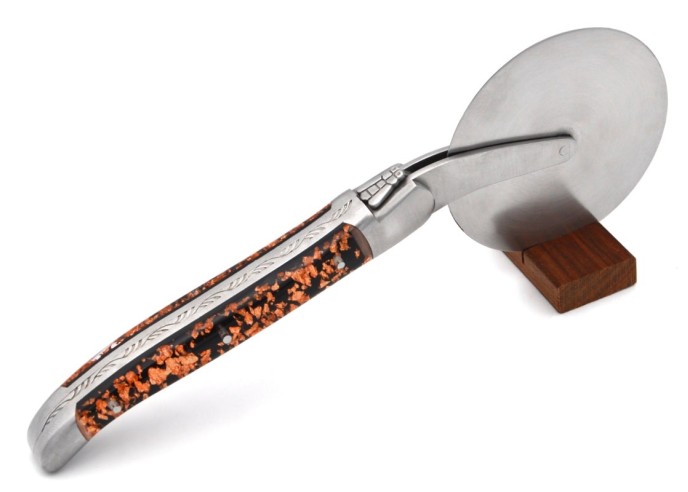 Laguiole pizza wheel, copper leaf inclusion handle