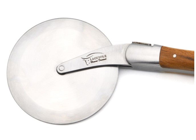 Laguiole pizza wheel, Aubrac beech handle with matt bolsters