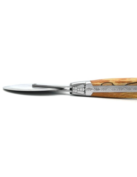 Laguiole pizza wheel, Aubrac beech handle with matt bolsters