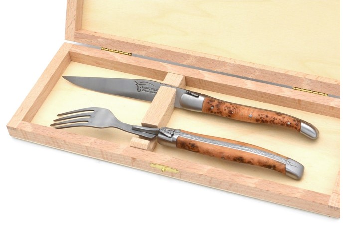 Coffret 1 couteau - 1 fourchette en genévrier, finition inox mat
