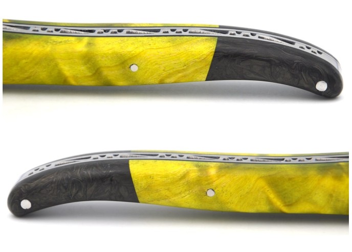 Laguiole 12 cm, fake carbon fiber bolster, stabilised flamed poplar