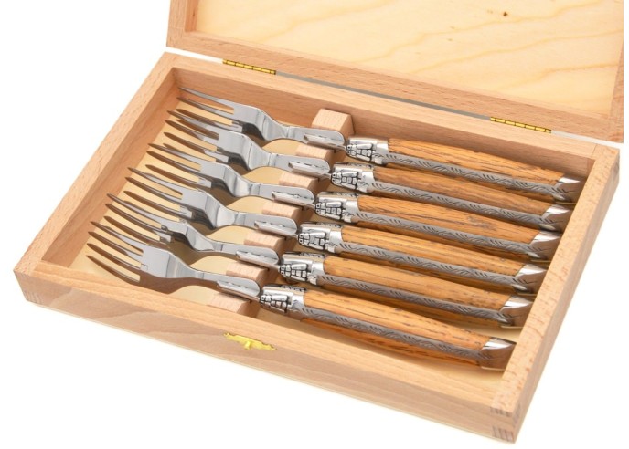 Coffret de fourchettes de table Laguiole, manche galbé en chêne de barrique, finition inox brillant
