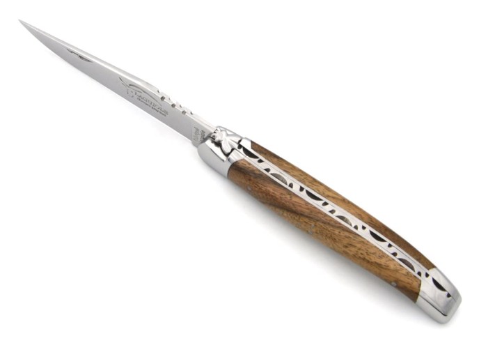 Laguiole pliant, 11cm, abeille forgée, manche en noyer
