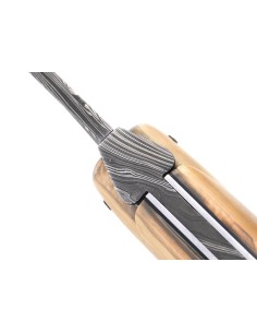 Laguiole pliant 15 cm en ivoire de mammouth avec croûte, lame, abeille et ressort en acier damas