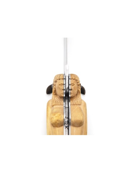 Laguiole pliant 12 cm, manche sculpté en buis, abeille mécanique