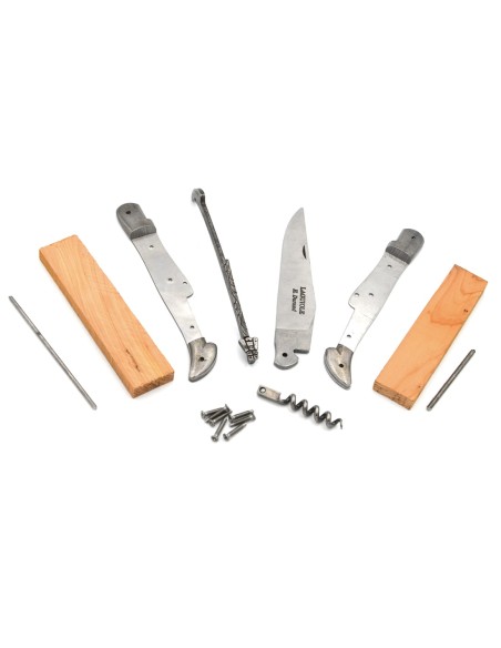 Laguiole en kit 12 cm avec tire-bouchon, abeille soudée, carbone XC75