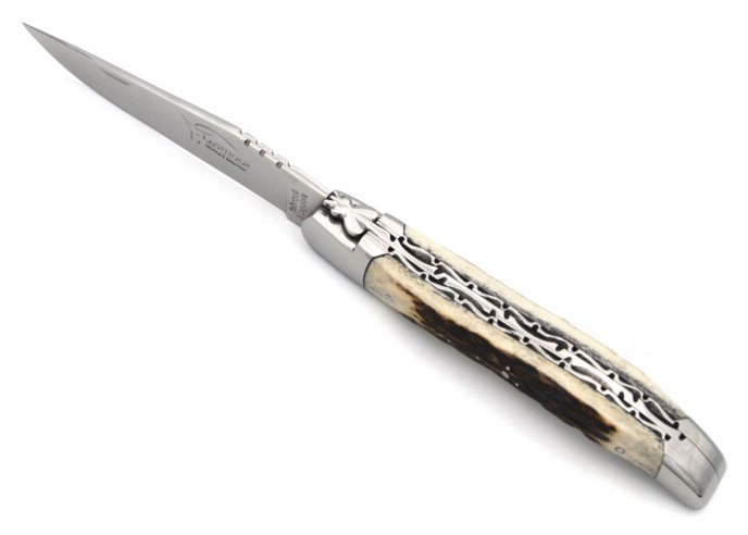Laguiole 12cm, Doppelplatinen ziseliert, Heftbacken aus glänzendem Edelstahl,  Hirschgeweih