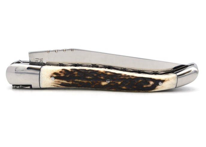 Laguiole 12 cm, lame seule, doubles platines ciselées, bois de cerf