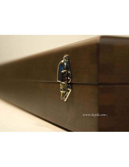 Ménagère prestige, 24 pièces manches en bois divers, avec mitres inox brillant