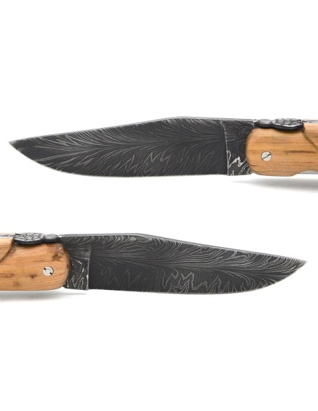 Laguiole hunting knife 13.5 cm, feather damascus steel blade, juniper