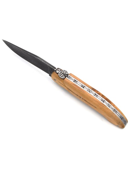 Laguiole hunting knife 13.5 cm, feather damascus steel blade, juniper