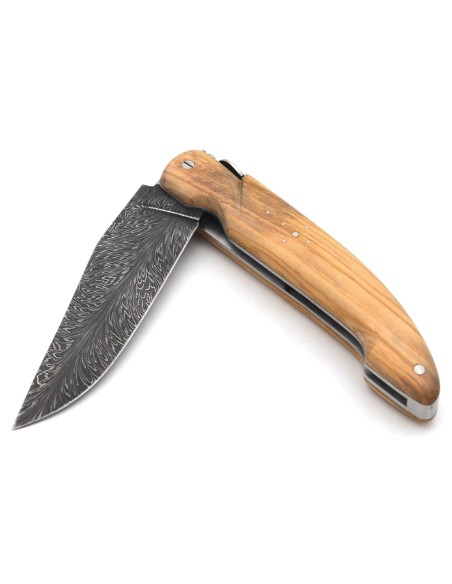 Laguiole hunting knife 13.5 cm, feather damascus steel blade, olive wood