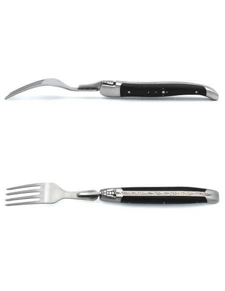 Laguiole forks with matt stainless steel bolsters. Wide pale horn tip handles