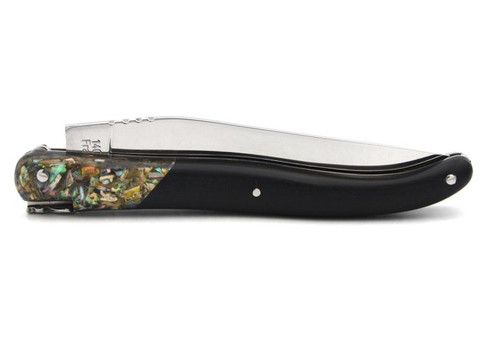 Laguiole pliant 12 cm en ébène avec une fausse mitre en abalone, finition inox brillant