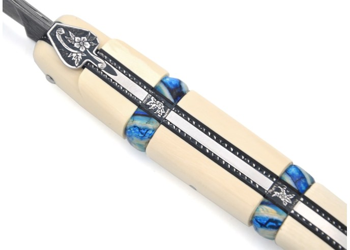 Ivoire de mammouth & deux inserts en molaire de mammouth bleue