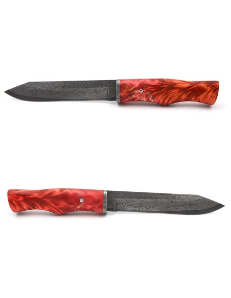 Dagger in red stabilised poplar wood with wild damascus steel blade