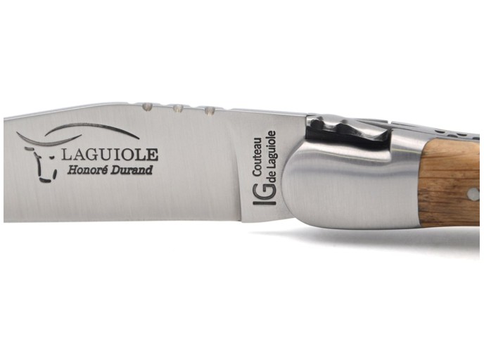 Couteau de Laguiole labellisé indication géographique en chêne de barrique, manche de 12 cm, lame seule, finition inox mat