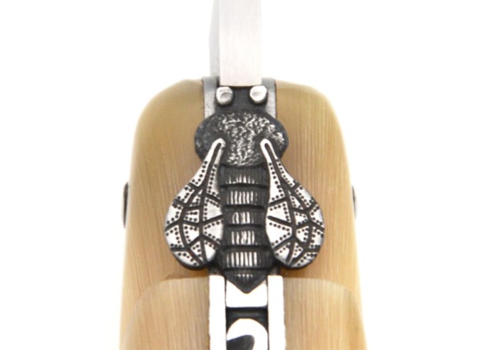 Laguiole bee and spring hand chiseled, full handle in pale horn tip