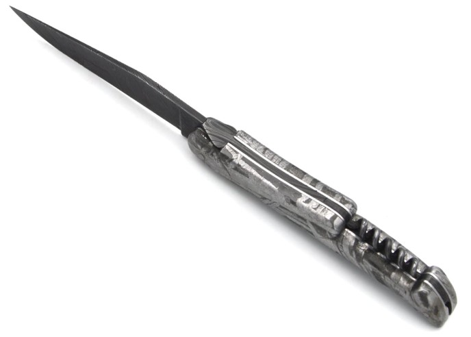 Laguiole knife damascus and meteorite