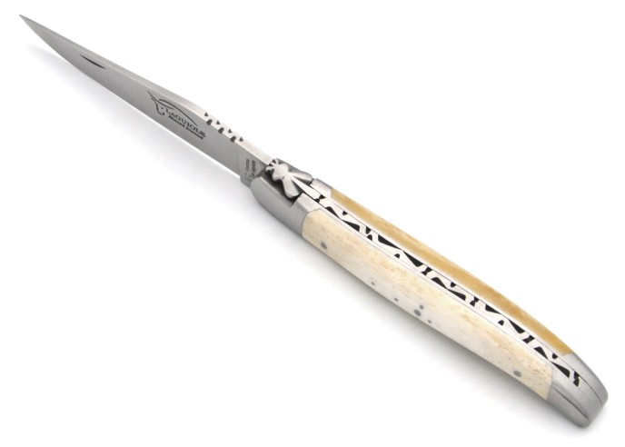 Couteau de Laguiole labellisé IG en os bovin, manche de 12 cm