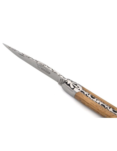 Laguiole with GI, top and bottom chiseling, barrel oak handle