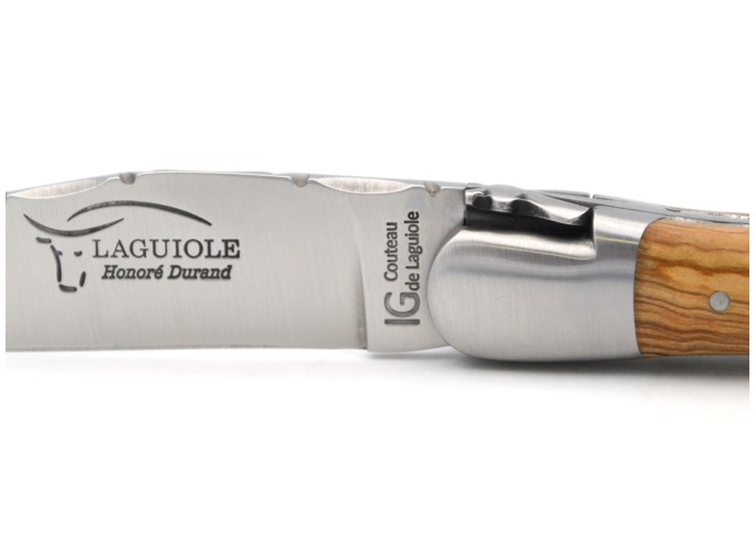 Laguiole with GI, top and bottom chiseling, olive wood handle
