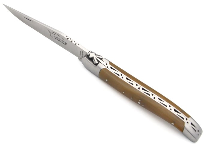 Laguiole with Geographical Indication label, 12cm pale horn tip handle