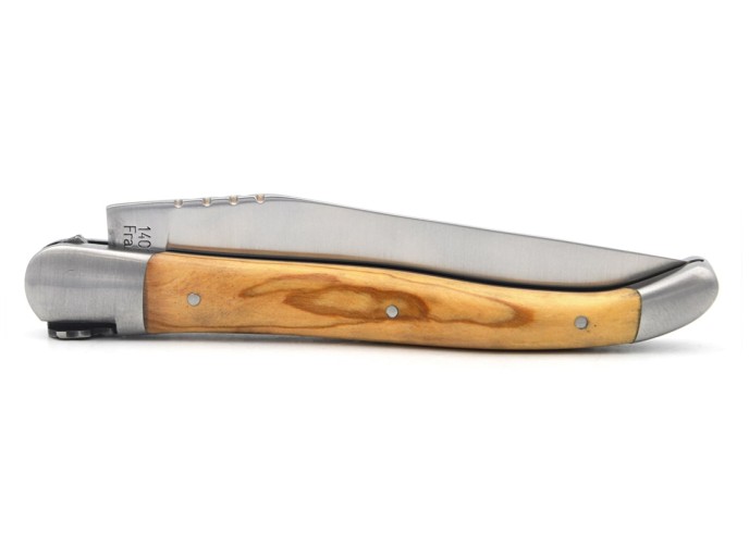 Laguiole mit Label GA, 12 cm Griff aus Olivenholz, Schädelmuster N°2