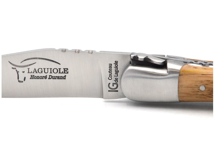 Laguiole with GI label, 12 cm barrel oak handle, double plates