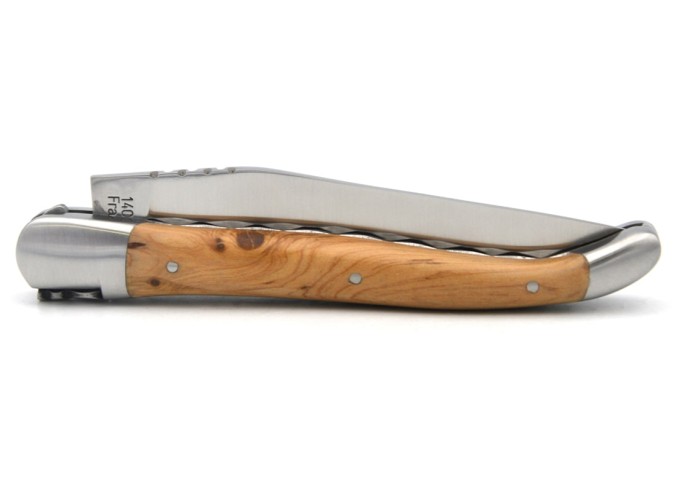 Laguiole with GI label, 12 cm juniper  handle, double plates