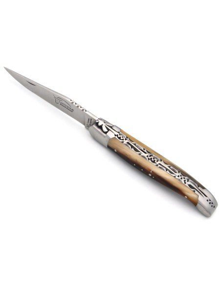 Laguiole with GI label, pale horntip handle, chiseled double plates