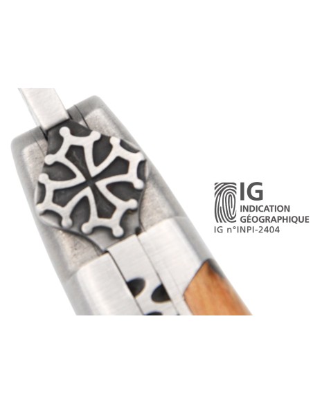 Laguiole knife with GI label, 12 cm juniper wood handle, Occitan cross