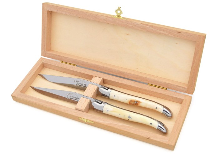 Couteaux à steak Laguiole, manche galbé en pointe de corne foncée
