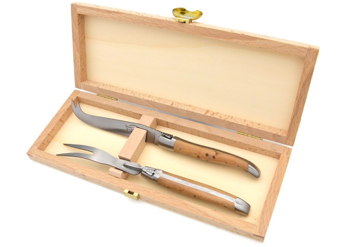 Service à fromage de Laguiole. Couteau et fourchette en genévrier