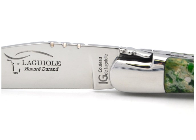 Couteau de Laguiole indication géographique en pierre de lave verte