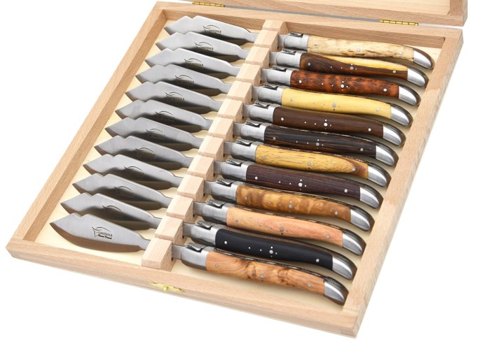 Coffret de couteaux de Laguiole à poisson en bois divers