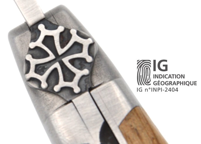 Laguiole GA, 12 cm aus Fasseiche mit Korkenzieher, Okzitanische Kreuz
